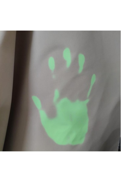 HZ-XRG  Temperature-sensitive cooling fabric + windbreaker fabric; Color-changing fabric; Light-sensitive/glow-in-the-dark fabric; Digital printing; Weight: 160g/m²; Width: 150cm; Yarn: T400; Density: 133*10; 100% Polyester 45 degree